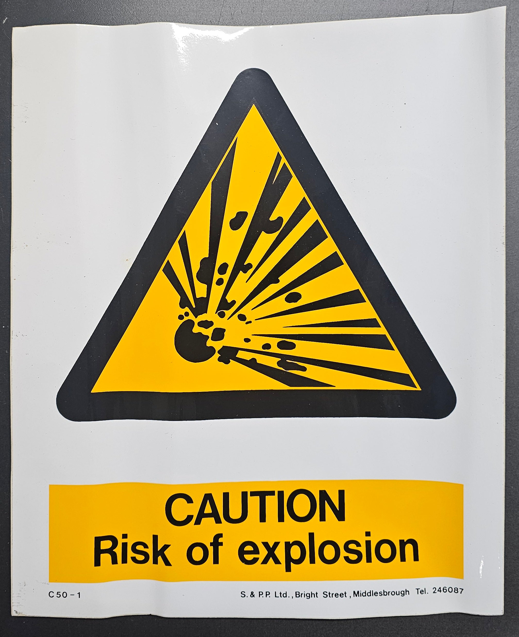 117. CAUTION RISK OF EXPLOSION (STICKER)