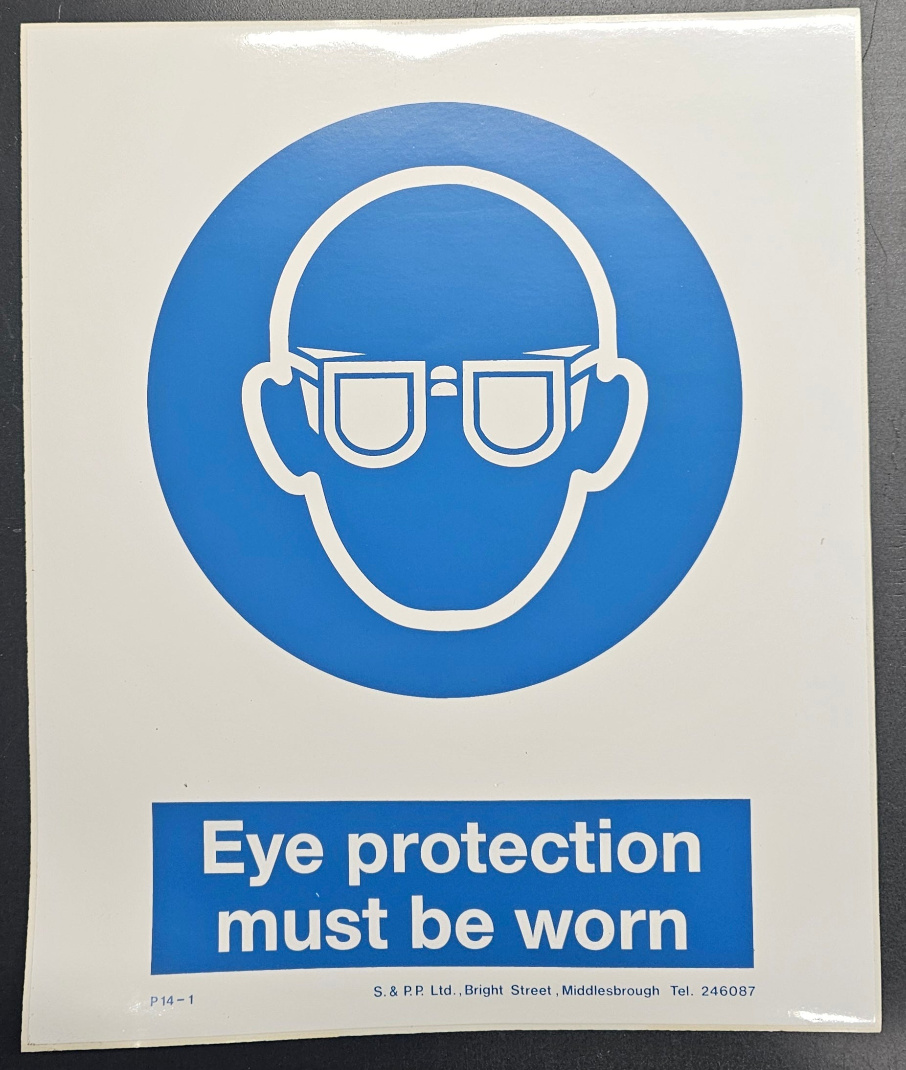 120. EYE PROTECTION MUST BE WARN (STICKER)