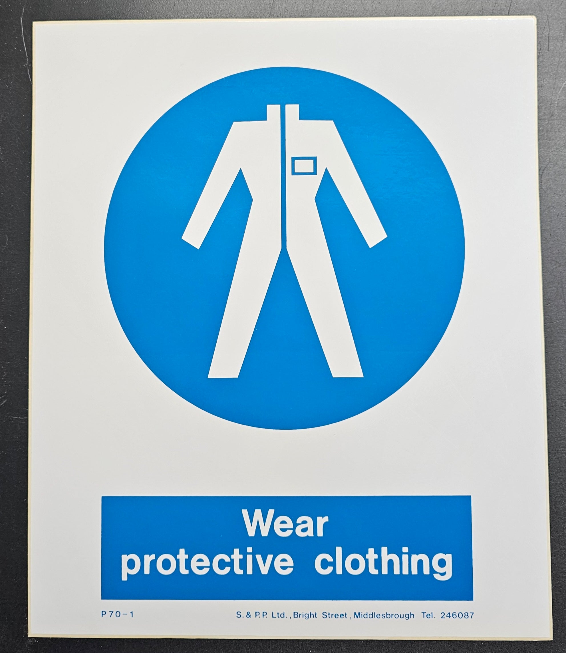 131. WEAR PROTECTIVE CLOTHING (STICKER)