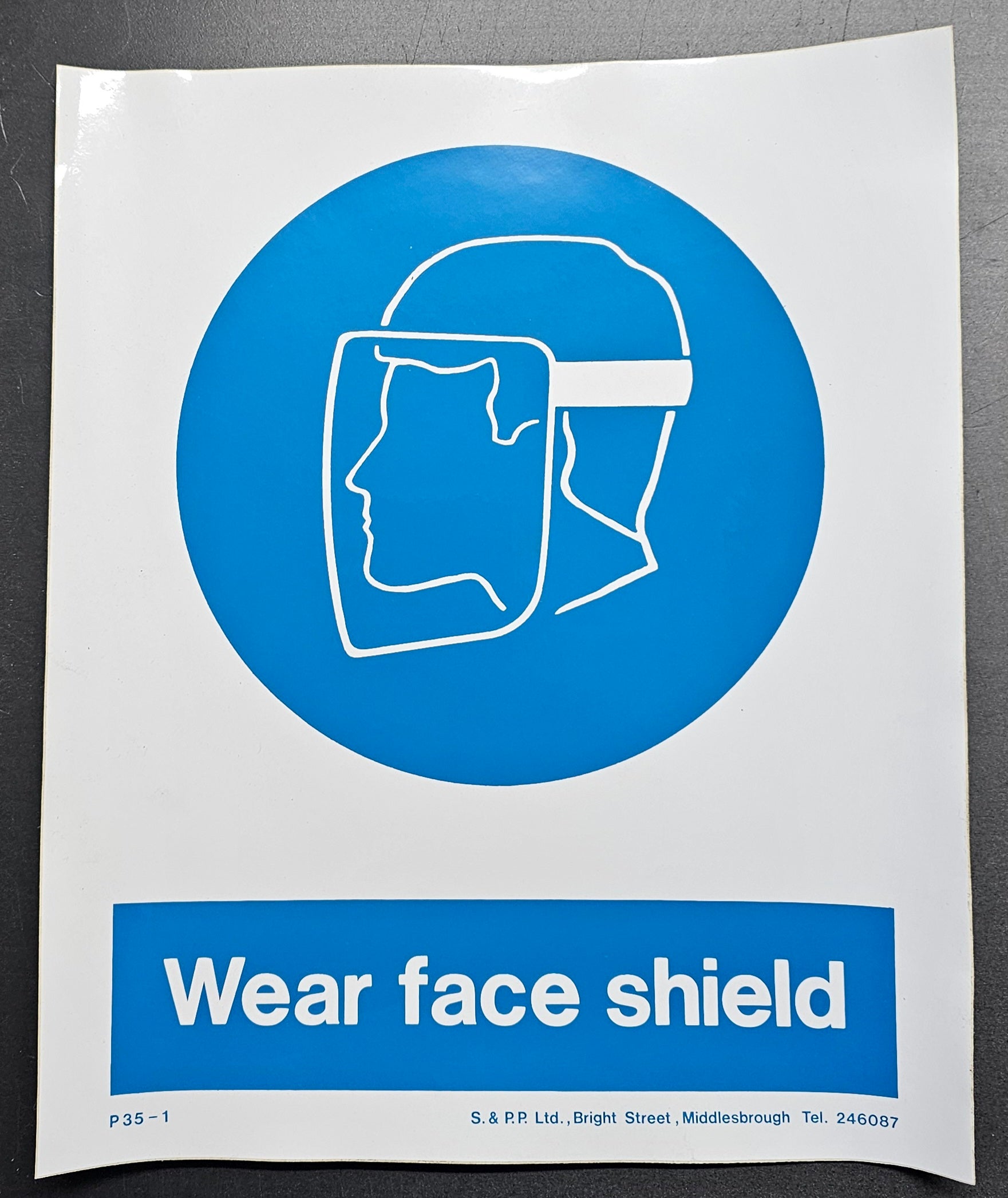 141. WEAR FACE SHEILD (STICKER)