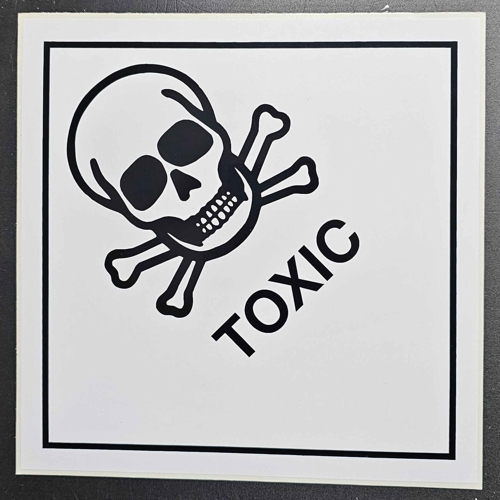 160. TOXIC (STICKER)