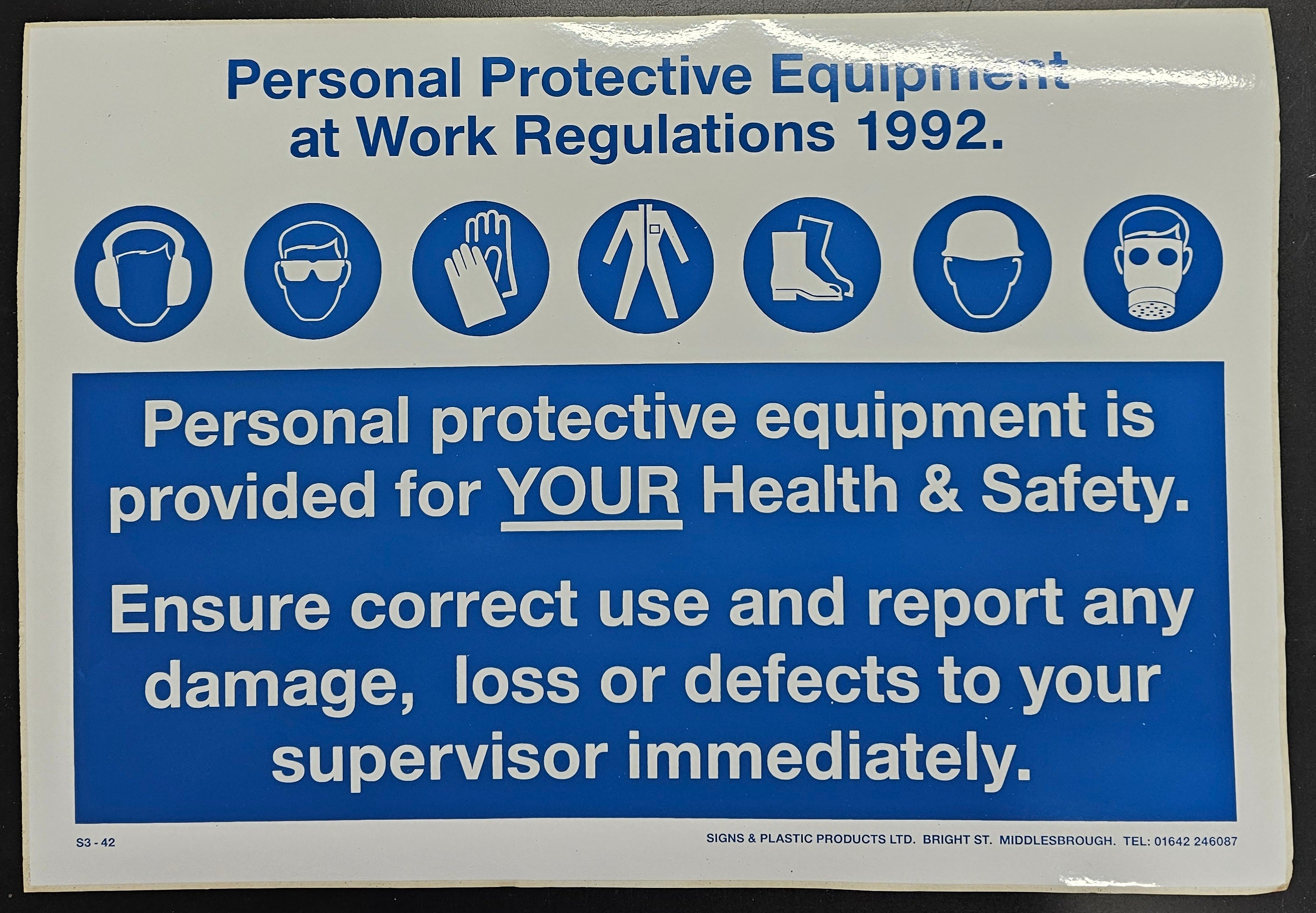 174.  PERSONAL PROTECTIVE EQUIPMENT AT WORK REGULATIONS 1992 (STICKER)