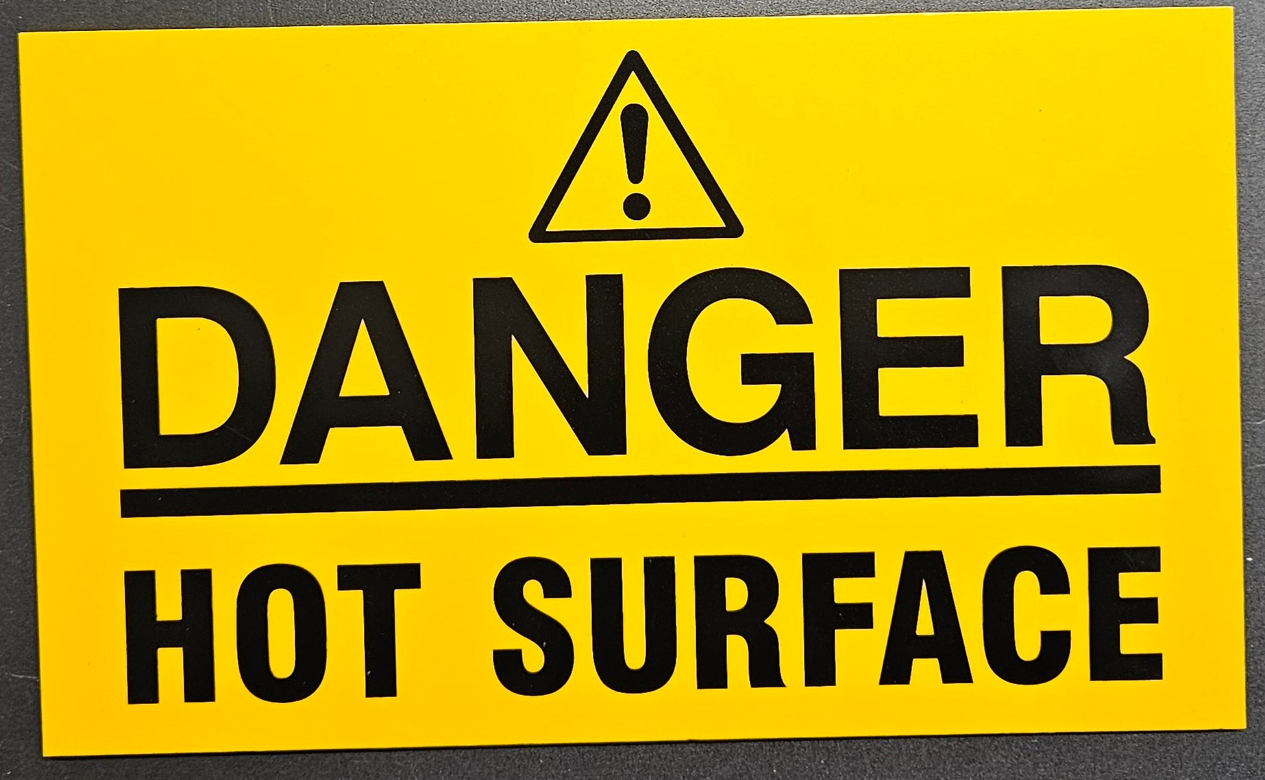 188. DANGER HOT SURFACE (PVC BOARD)