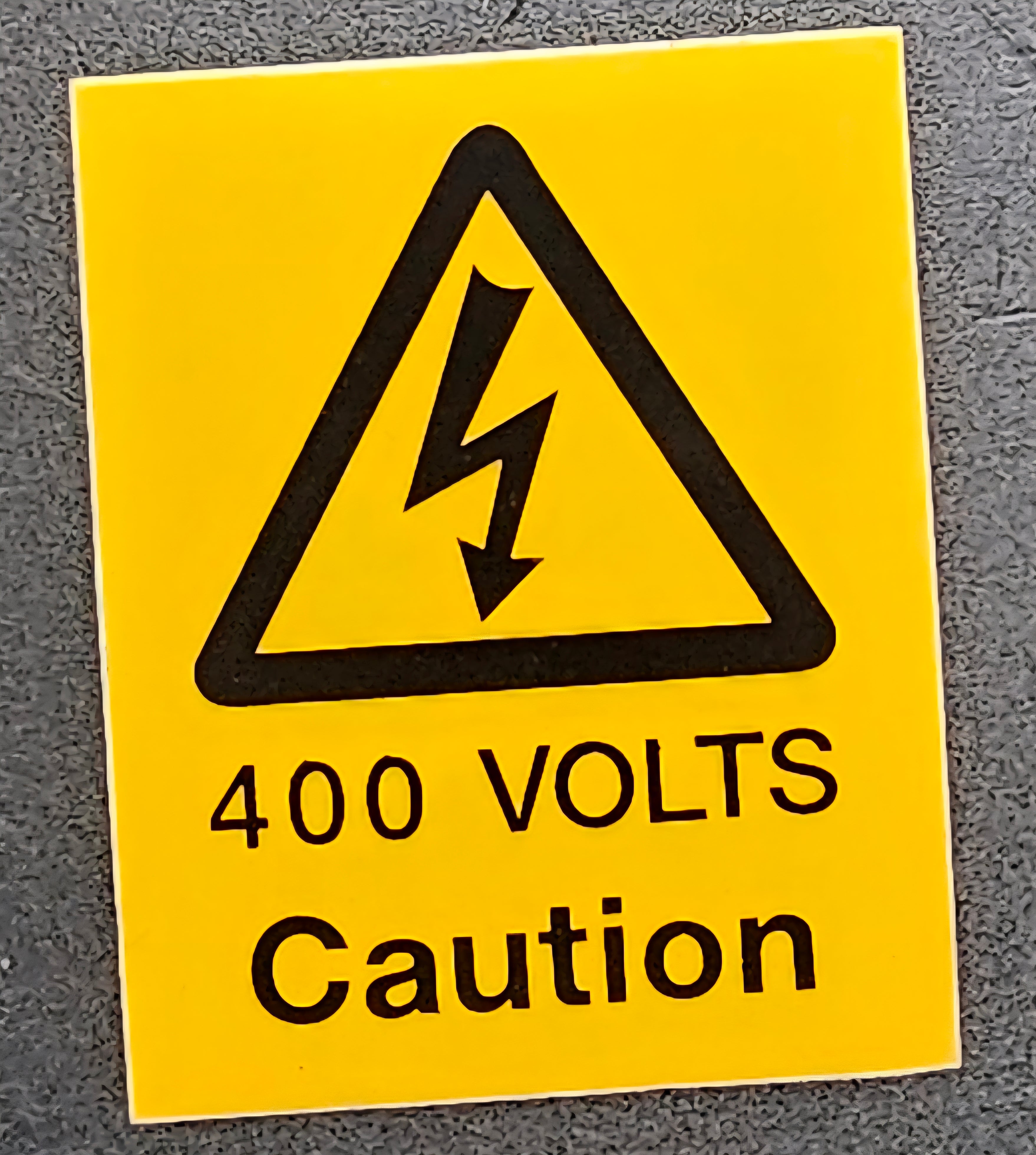242. 400 VOLTS CAUTION (STICKER)